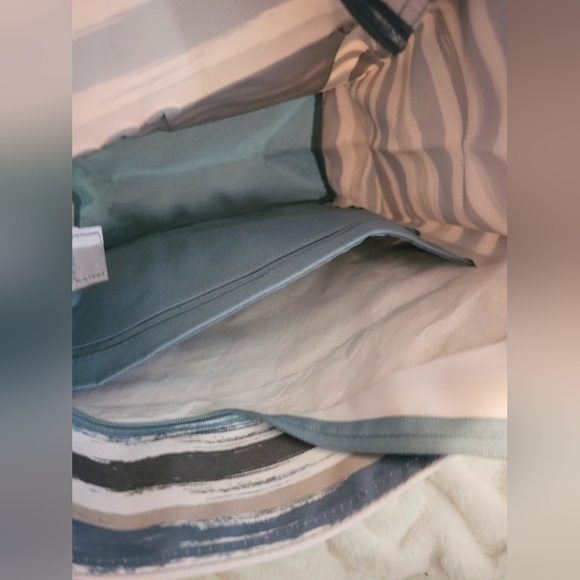 NWOT Thirty-One Tall Organizing Tote - Picture 3 of 9